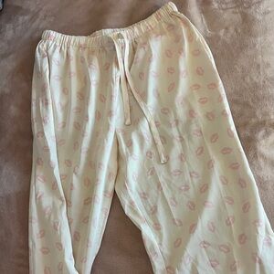 Satin Cream Pajama Pants with Pink Lip Print